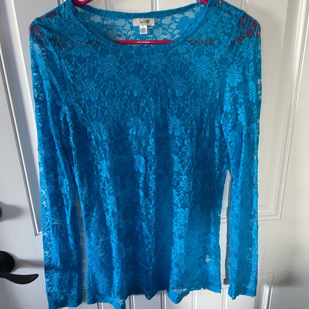 Long sleeve lace top